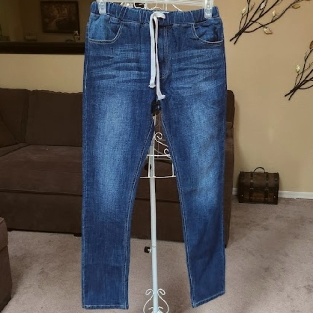 NWT Leo & Lily boys sz 14 elastic waist blue jeans